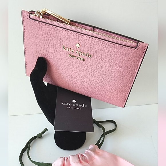 Kate Spade Leila Small Slim Bifold Wallet Bright Carnation Pink Pebbled Leather - Picture 1 of 8